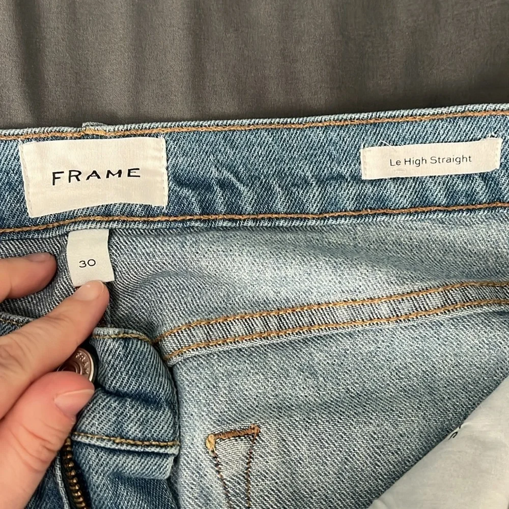 Frame Le High Straight Distressed Light Wash Size 30